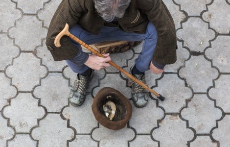 VIDEO Cât câștigă un cerșetor pe străzile din Constanța: „Cât iei tu într-o lună, eu iau în două zile”