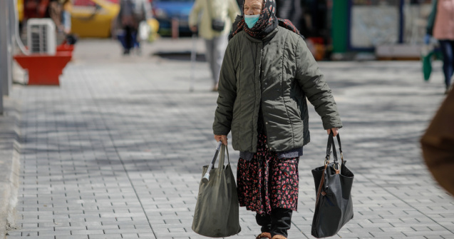 ALDE: Sunt obligați să dea persoanelor vulnerabile măști gratuite