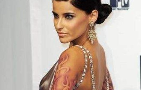 Nelly Furtado nu vrea sa se dezbrace pe bani