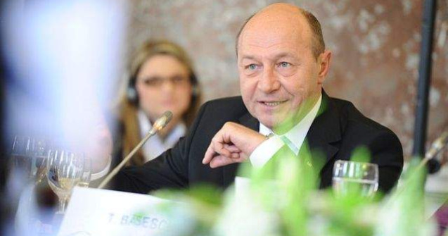 Traian Basescu nu vrea sa auda de renuntarea la Schengen