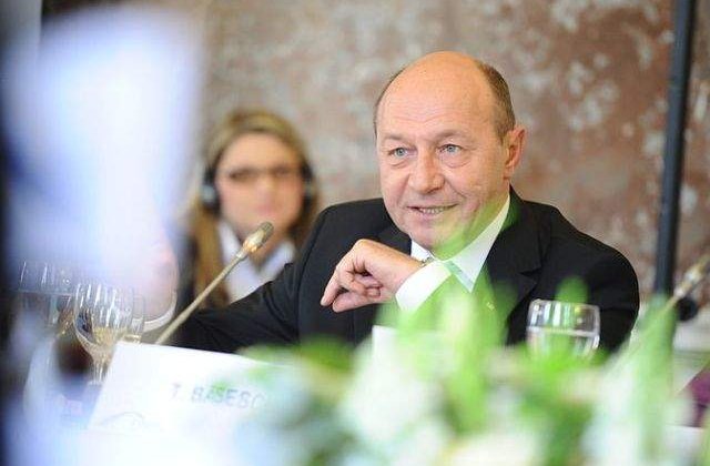 Traian Basescu nu vrea sa auda de renuntarea la Schengen