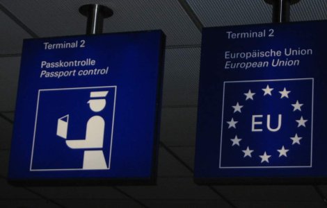 Razboi intre Ponta si Corlatean si Basescu pe tema Schengen