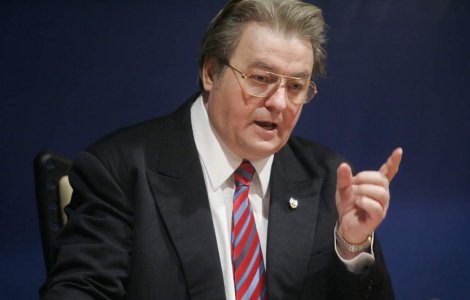 Vadim Tudor, internat la Sectia Cardiologie a Spitalului Militar