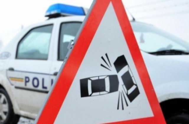Beat și fără permis, a intrat într-un cap de pod. Un adolescent a murit în accident