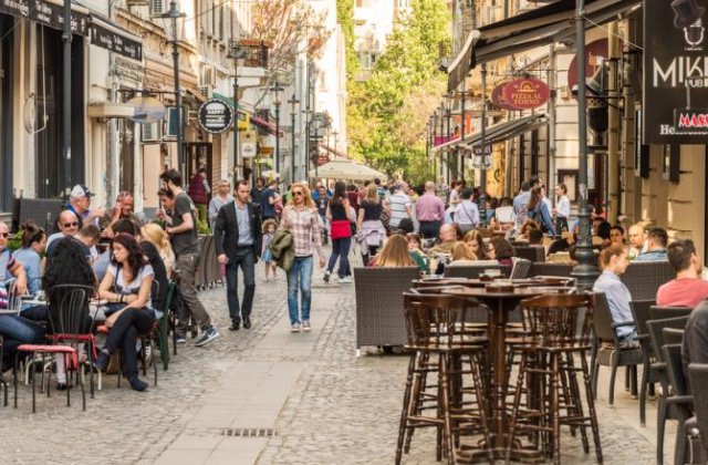 Reacții la închiderea teraselor din Centrul Vechi: ”A venit poliția, ca în vremurile alea grele cu comuniștii”