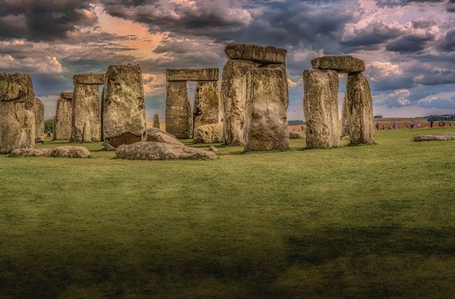 Unul din cele mai mari mistere ale lumii, elucidat: de unde provin pietrele uriașe folosite la Stonehenge