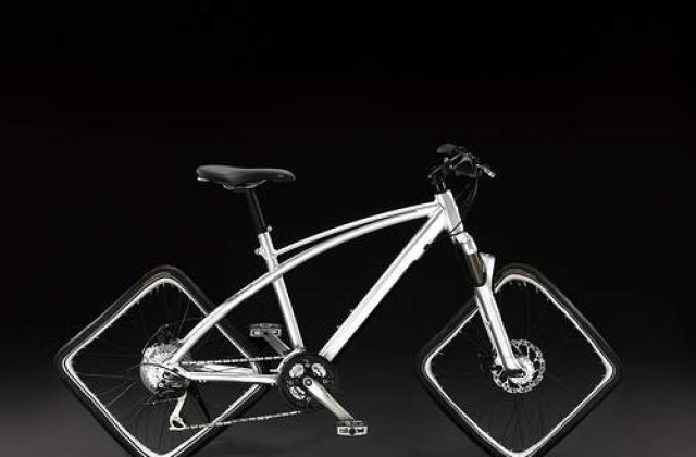 De la Mita Biciclista pana la eroii zilelor noastre