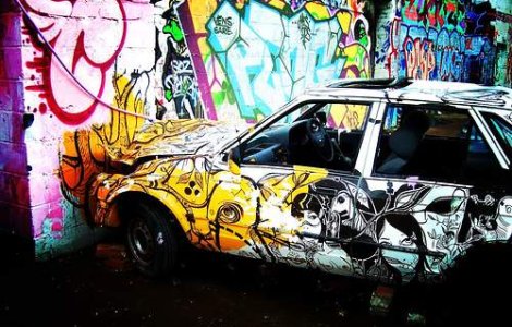 Bomb it: Baietii rai din spatele graffiti-urilor bune