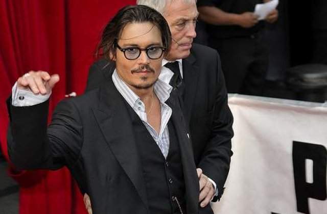 Kusturica ii ridica statuie lui Johnny Depp