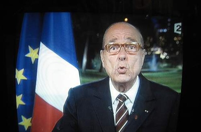 Jacques Chirac a renuntat la cainele sau violent