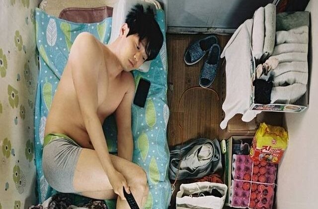 FOTO O altă față a Coreei de Sud. Cum arată viața &icirc;ntr-o cameră de 4 metri pătrați