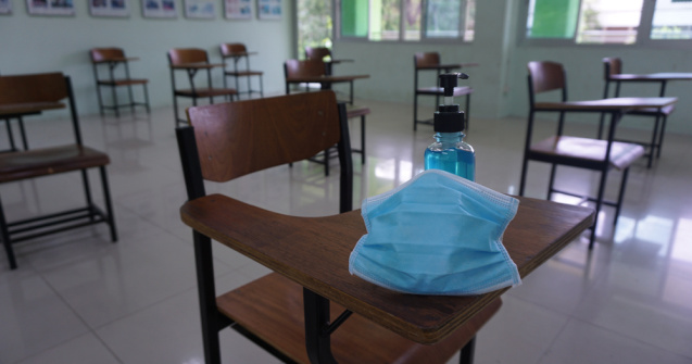 Schimbări MAJORE la gimnaziu din toamnă: fără note la Religie, Muzică, Desen