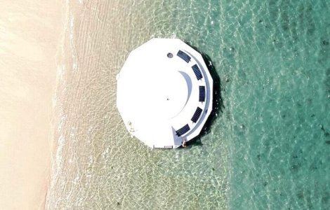 FOTO Vacanță pe o capsulă plutitoare de lux: cum arată și cât costă