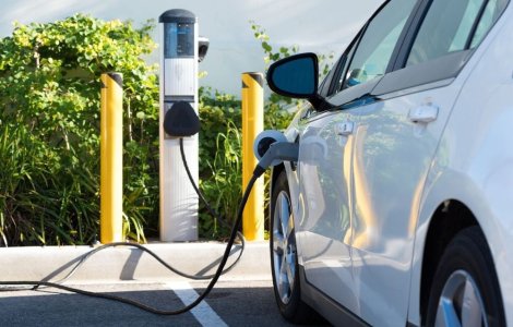 Totalul stațiilor de încărcare pentru mașini electrice a depășit 1 milion de unități la nivel global