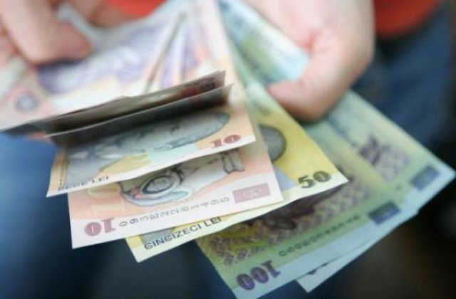 Sporuri noi pentru Covid-19: 30-40% în plus la DSP, 30% la Prefecturi