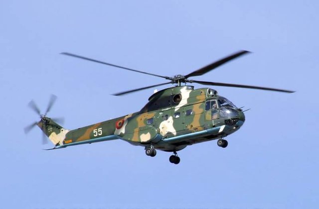 [UPDATE] Elicopter prabusit in judetul Bacau. Accidentul s-a soldat cu doi morti