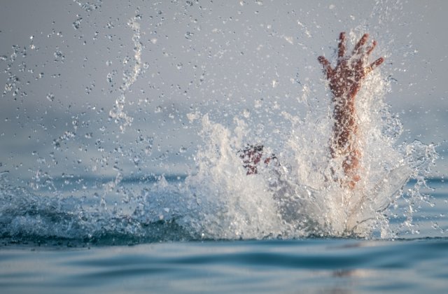 O româncă s-a înecat pe litoralul bulgăresc, după ce a ignorat atenționările salvamarilor