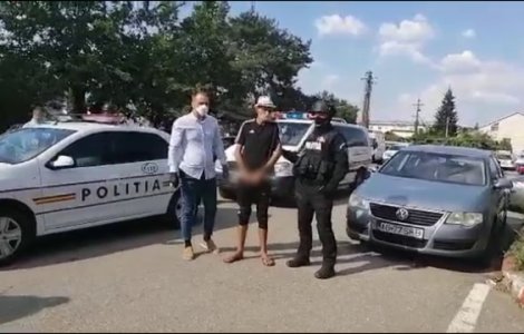 Trei bărbați au fost arestați după ce și-au tâlhărit un prieten