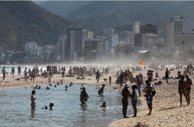 Aplicaţia care te ajută să rezervi un loc pe plajă, pentru a respecta distanţarea. Ce țară promovează această opțiune