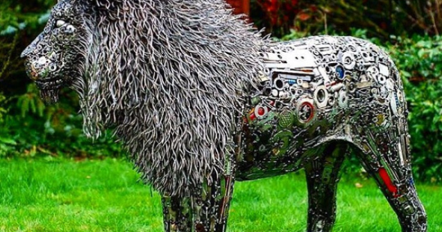  Top  FOTO persoane care au transformat lucrurile banale în adevărate capodopere