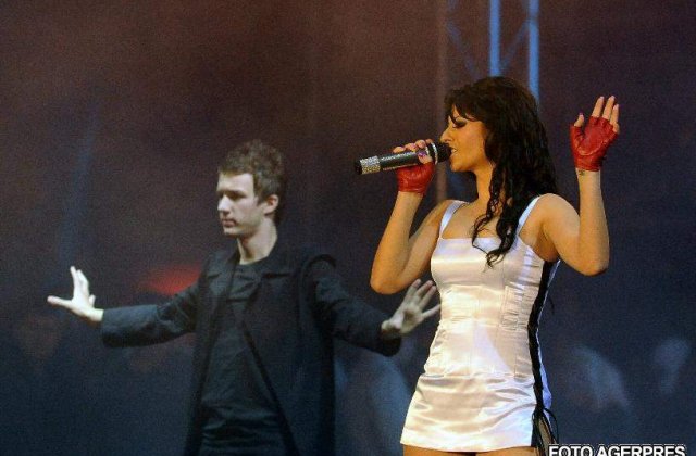 Giulia, noua solista Dj Project