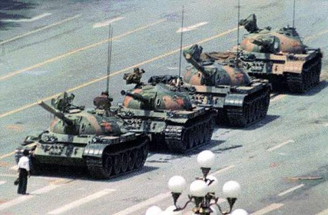 "Nelson Mandela al Chinei" si activistul Hu Jia, favoritii Nobelului pentru Pace