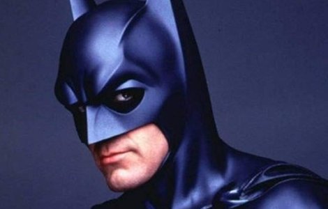 Masca lui Batman si pelerina lui Superman, donate muzeului Smithsonian