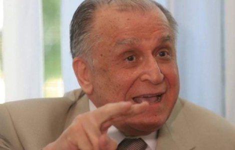 Ion Iliescu: Basescu se agita inutil ca sa il bage lumea in seama