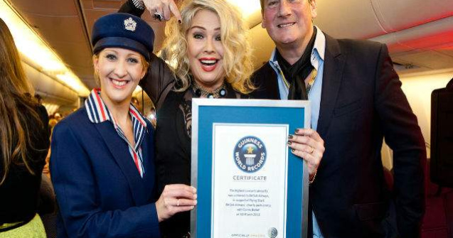 Record Guinness: Concert sustinut la altitudinea de 13.000 m