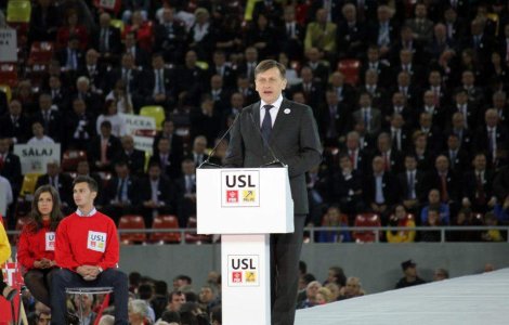 Antonescu: Basescu, un presedinte ilegitim. Nu voi asista la discursul lui