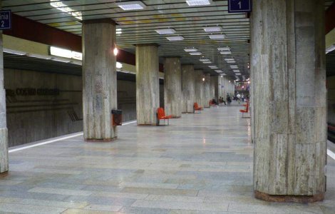 Tentativa de sinucidere la metrou!