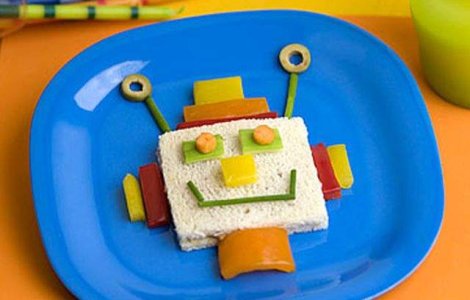 Baschetbalist de la Cluj, premiat pentru crearea unui robot