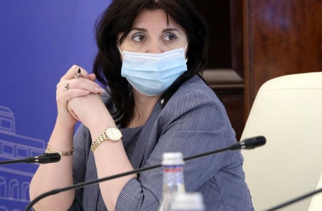 Reacția lui Victor Ponta, după gafa Monicăi Anisie: „Faptul că e analfabetă nu e de râs”