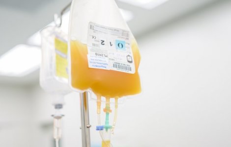 Acordarea stimulentului de 1000 de euro pentru donatorii de plasmă, adoptată