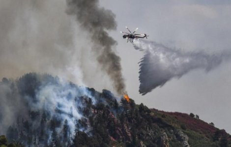 VIDEO Incendiul de vegetație din California a scăpat de sub control