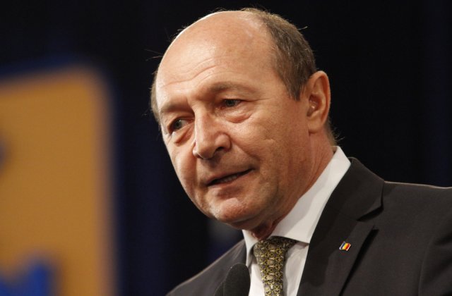 Băsescu: „Fiecare pensionar este furat de Guvernul PNL și fostul Guvern PSD, în medie, cu 904 lei”