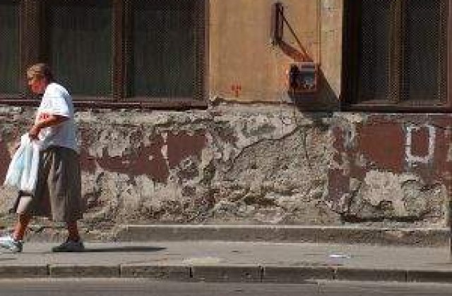 AFP: Romanii au iesit in strada impotriva austeritatii, pe fondul luptelor politice