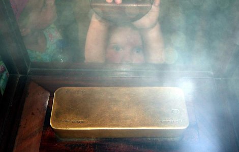 Pretul aurului creste intr-o zi, cat altii intr-un an