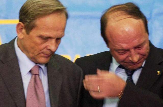Misterul prezidentialelor 2004: Stolojan nu il vroia pe Basescu presedinte