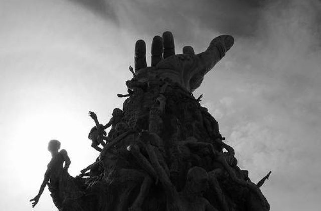 Deputatii au comemorat Holocaustul