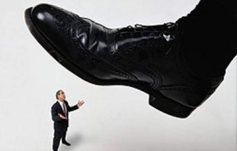 Grecia trebuie sa dea afara 150.000 de bugetari