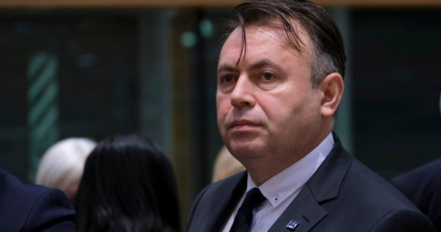 Tătaru critică moțiunea de cenzură a PSD: „Hoțul strigă hoțul”