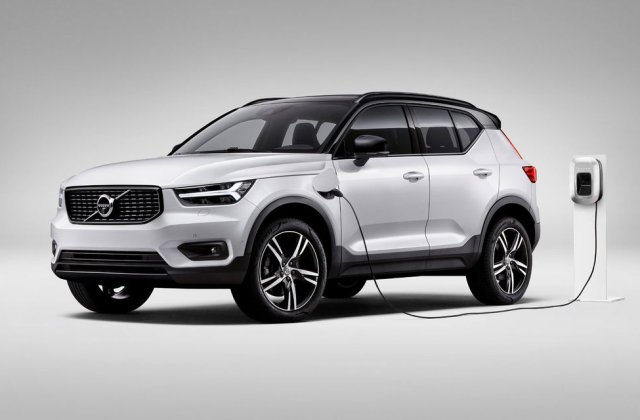 Volvo XC40 primește o nouă versiune plug-in hybrid: autonomia electrică ajunge la 43 de kilometri