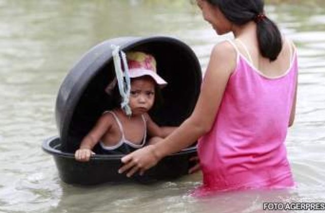 Peste 90 de morti, in urma alunecarilor de teren din Filipine