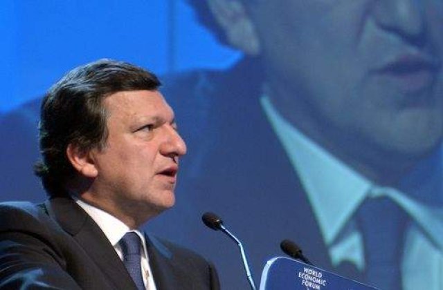 Barroso, catre Basescu: "Romania este nepermis de mult intarziata"