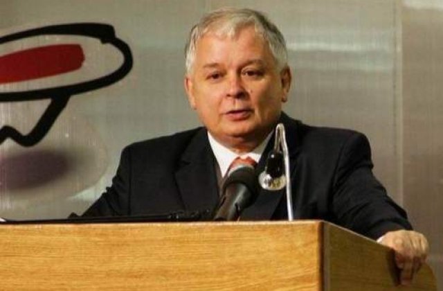 Kaczynski a semnat Tratatul de la Lisabona
