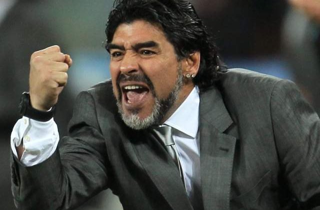 Maradona: Dumnezeul fotbalului e argentinian, acum si Papa vine din Argentina