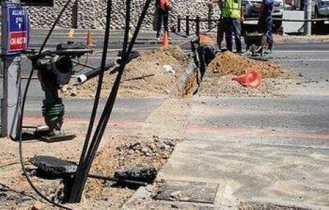 Bucuresti: Ingroparea cablurilor, intarziata cu un an