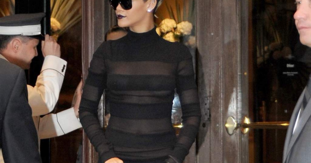 Rihanna revine mai dura si mai suparata