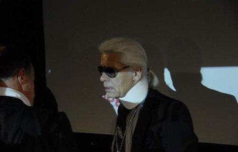 Karl Lagerfeld &#39;ataca&#39; femeile cu forme